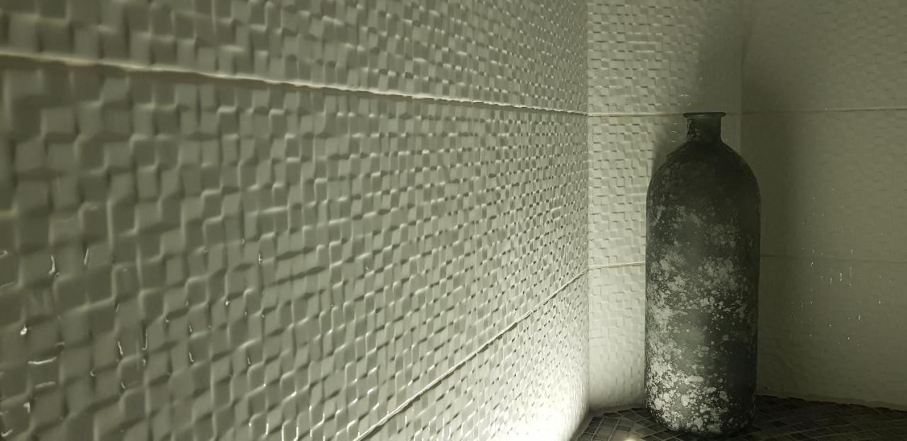 Apartment Plaza ----Wallbox 11Kw 16A ----- Private Spa- Jacuzzi, Infrared Sauna, Luxury Massage Chair, Parking, Entry With Pin 0 - 24H, Free Cancellation 24 Hours Before Check In Slavonski Brod Bagian luar foto